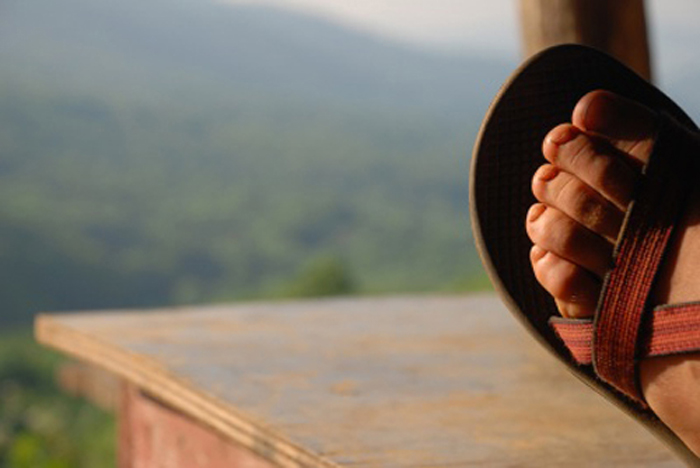 Repos du pied apres une longue marche Repos du pied apres une longue marche